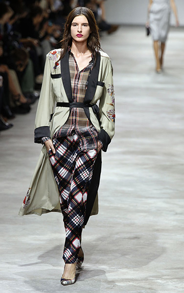 Paris fashion: Dries Van Noten Spring/Summer 2013 at Paris fashion week