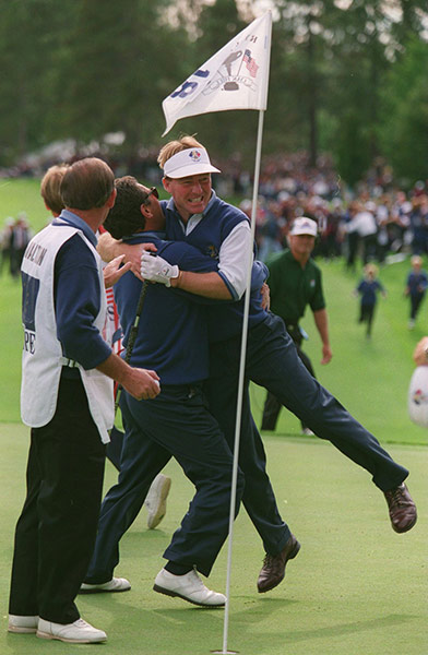 Euro wins in US: Philip Walton