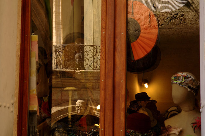 Guardian Camera Club: Teleri Williams participates in framing a subject assignment