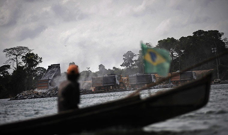 Twenty Photos: Fishermen by the Belo Monte hydroelectric dam construction site in protest