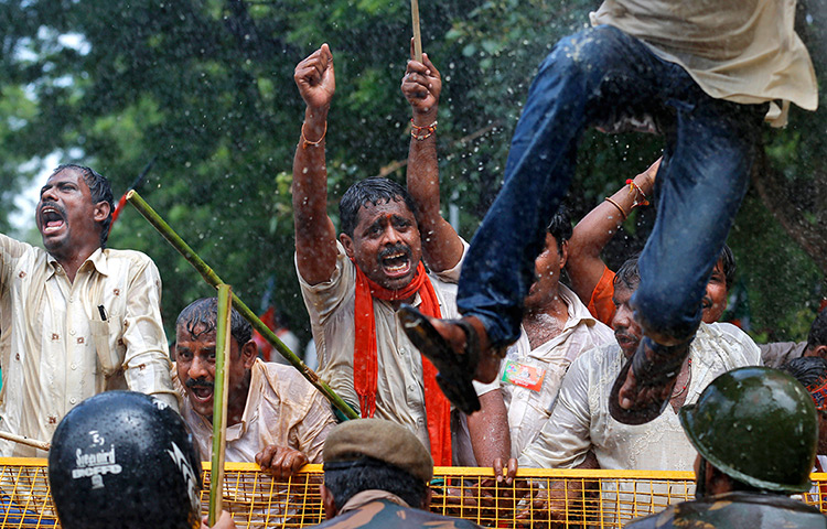 24 hours: New Delhi, India: Supporters of India's main opposition BJP shout slogans 