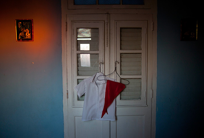 from the agencies : ramon espinosa - back to school in cuba