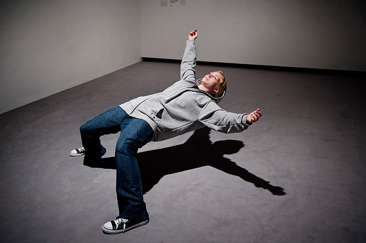 Art of Change: In Just a Blink of an Eye by Xu Zhen