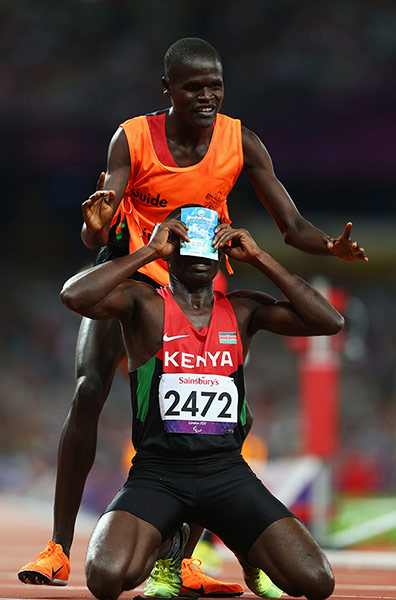 Weirdsport: amwel Mushai Kimani of Kenya and his guide James Boit wins gold