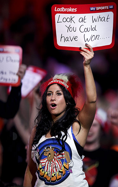darts: Darts fan