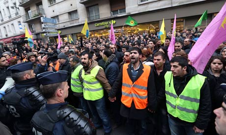 Kurds protest in Paris