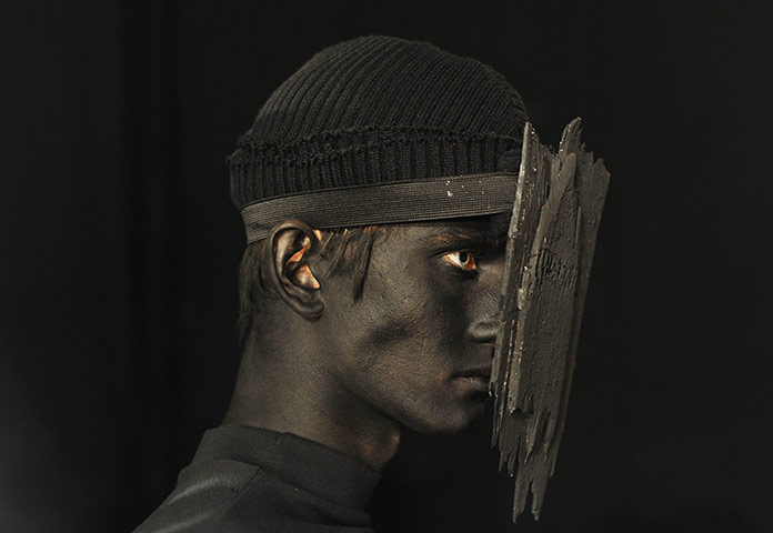 20 Photos: MAN: Backstage - London Collections