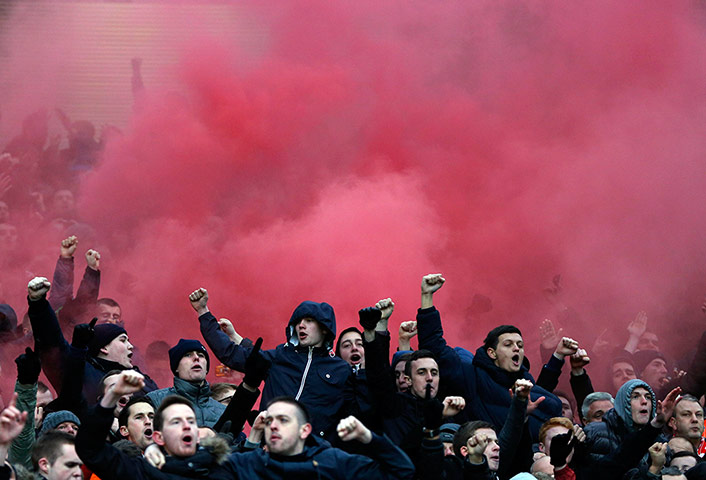 Liverpool-fans-011.jpg