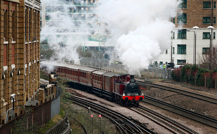 Met locomotive: Metropolitan 1 travels from Earl's Court