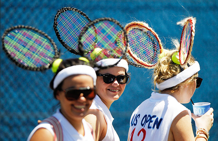 aussie oepn day 2: Tennis fans