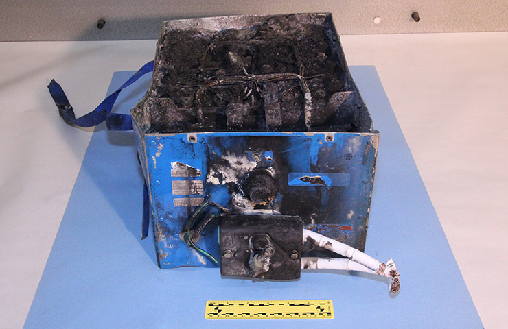 Dreamliner problems: 7 January: The burned auxiliary power unit battery from a JAL Boeing 787