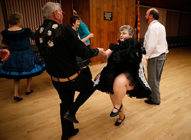 24 hours in pictures: Square dance in Sun City