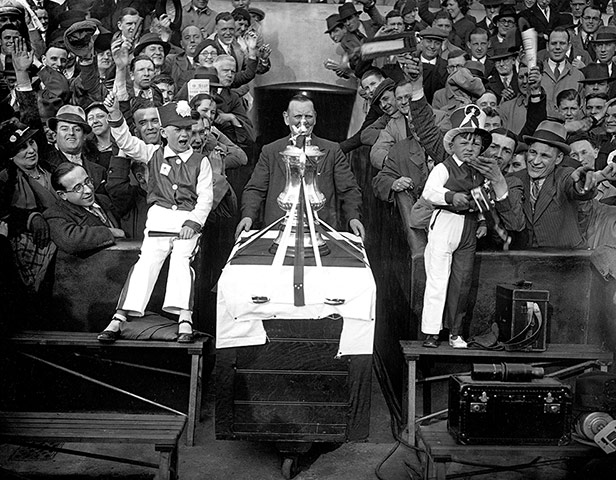 Chelsea v Arsenal: FA Cup is paraded at Highbury