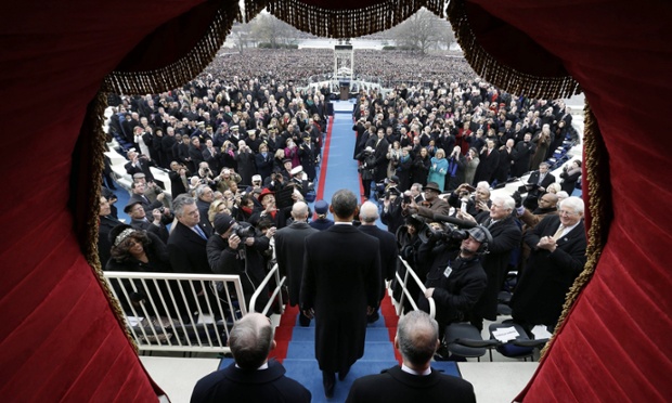 Obama pauses before his big moment.