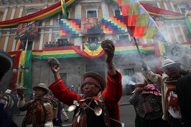 24 hours: La Paz, Bolivia: Native priests gather to listen to president Evo Morales