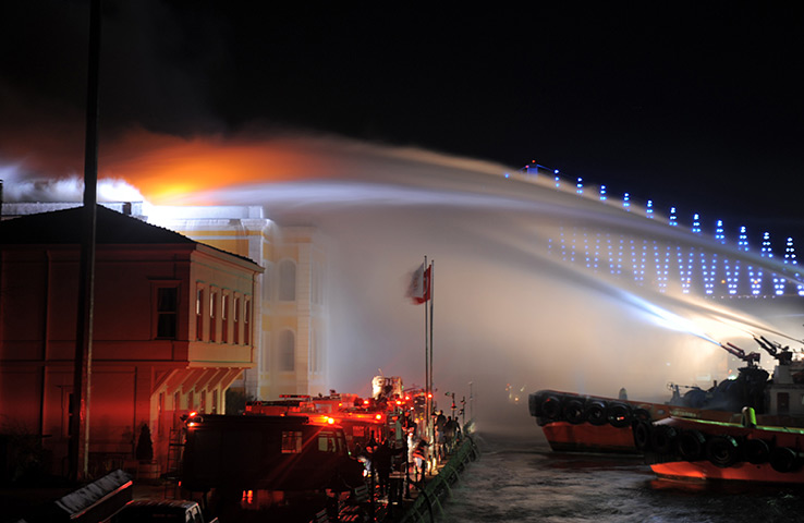 24 hours: Istanbul, Turkey: Fire teams try to control fire at Galatasaray University