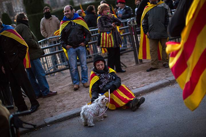 24 hours: Barcelona, Spain: Pro-independence supporters