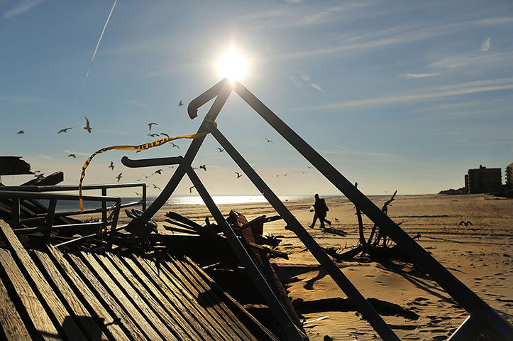 24 hours: New York, US: The remains of the boardwalk