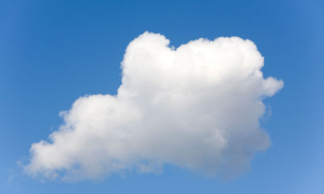 single-white-cloud-on-blu-008.jpg