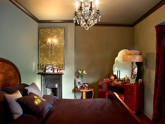 Homes: Art Deco: Bedroom of Jamie Carless and Andrea Webster's art deco house
