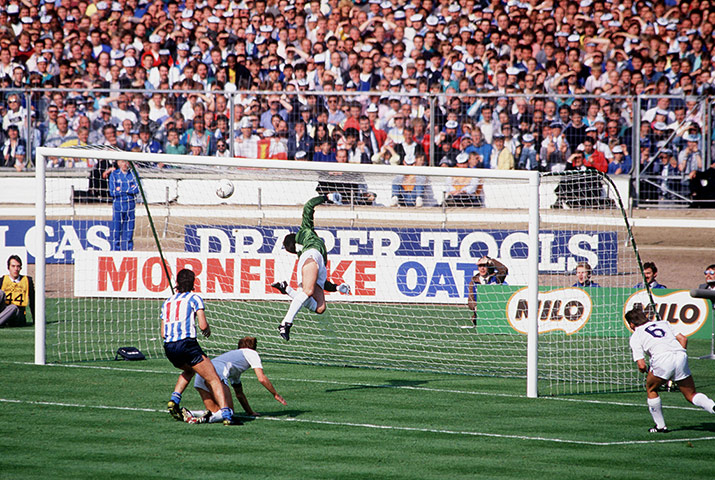 cov: 3 1987 FA Cup Final. Wembley