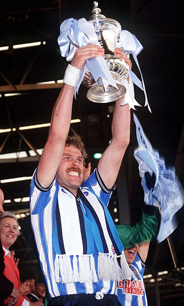 cov: 4 Sport. Football. FA Cup Final.