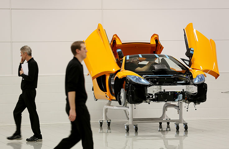McLaren factory: Workers
