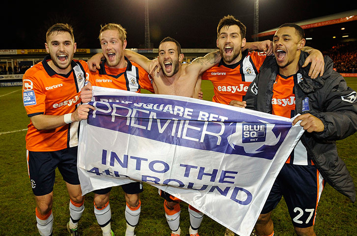 luton v wolves: Luton players celebrate