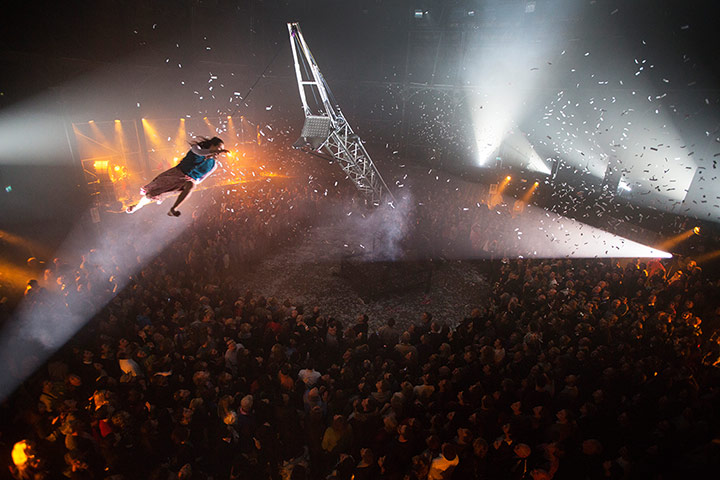 Fuerzabruta: Fuerzabruta at the Roundhouse in London