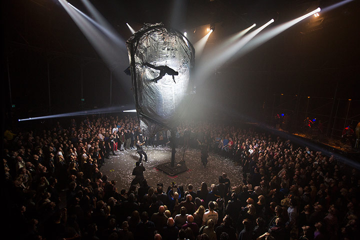 Fuerzabruta: Fuerzabruta at the Roundhouse in London