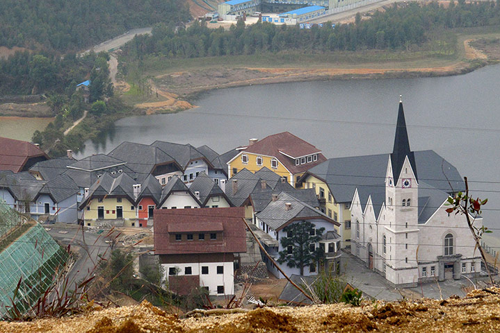 Copycat architecture: Hallstatt, China's copy of the Austrian town of the same name