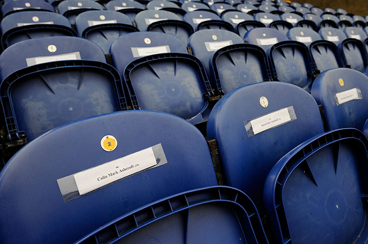 tom extra: empty seats