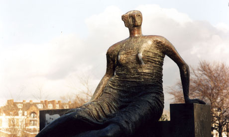 Henry Moore's sculpture in Tower Hamlets