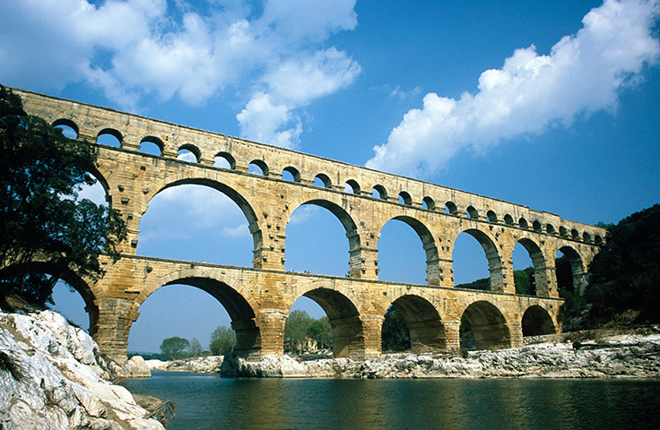 readers' 10 best bridges: Pont du Gard