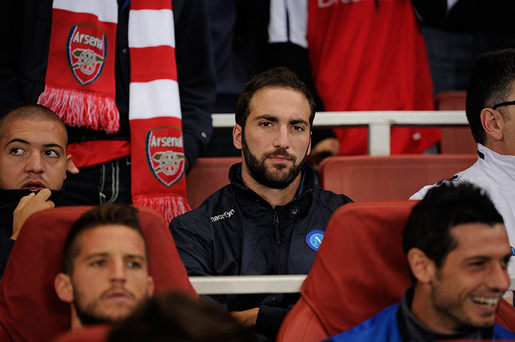 Higuain: Arsenal v Napoli