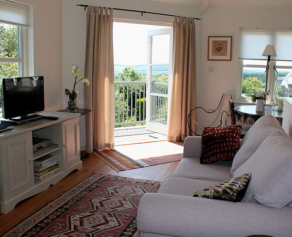 Cool Cottages Wiltshire: The Pink Tower interior