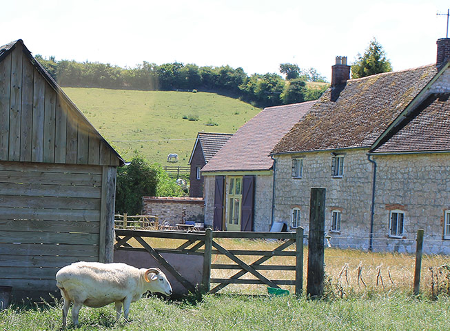 Cool Cottages Wiltshire: Alma Barn ext