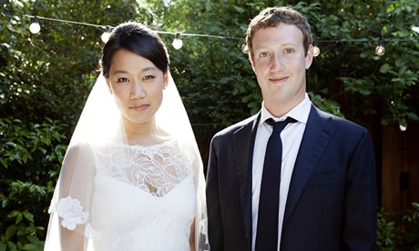 Fundador do Facebook, Mark Zuckerberg e sua esposa, Priscilla Chan, no dia do casamento