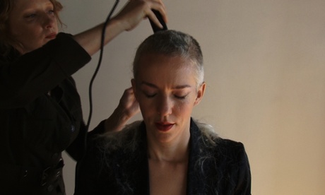 Xeni Jardin gets her signature blonde curls sheared off 