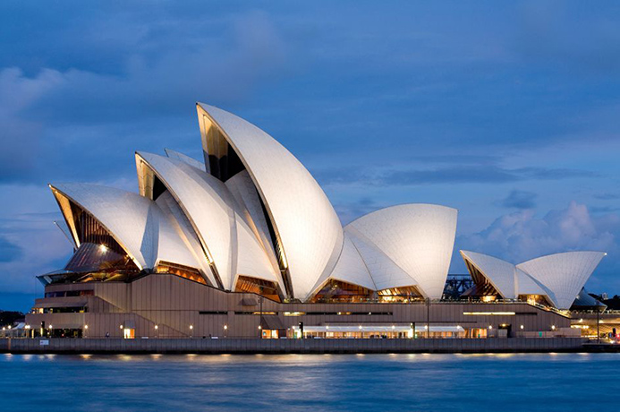 Opera House: Sydney Opera House