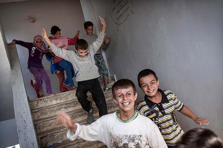 Syria schoolchildren: 4,000 Syrian schools have been damaged, destroyed or are sheltering displac