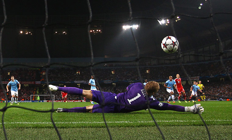 howlers: Manchester City v FC Bayern Muenchen - UEFA Champions League