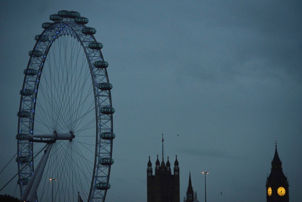 Framing the London Eye to include the detail of Big Ben brightens up a murky dawn.