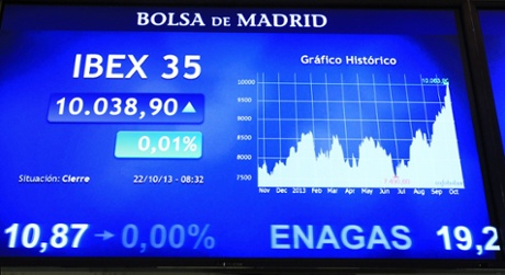 A screen showing a chart with the evolution of the IBEX 35 index at Madrid's Stock Exchange Market, in Madrid, Spain, 22 October 2013.