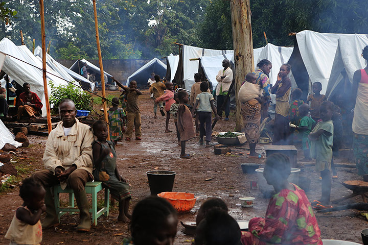 MSF in CAR: People rest at camp