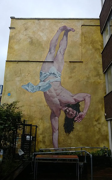 Graffiti: Breakdancing Jesus graffiti