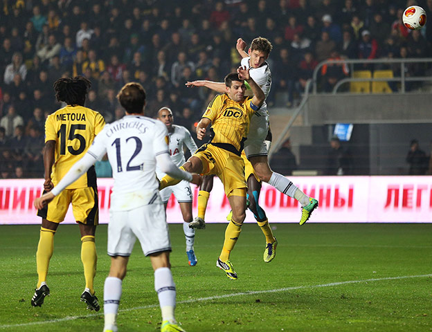 europa league: Jan Vertonghen scores