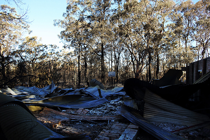 Bushfires : Burnt out ruins