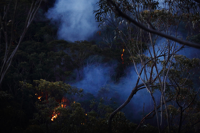 Bushfires : Smoke blows 