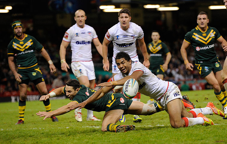 Rugby World Cup 4: Slater of Australia and Watking of England just can't quite gather a throug